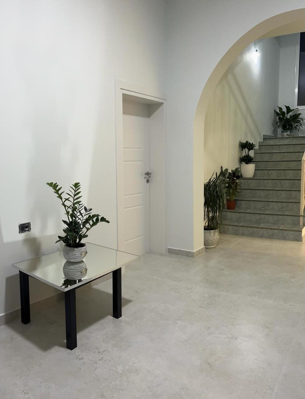 فلورا Hotel Noel المظهر الخارجي الصورة