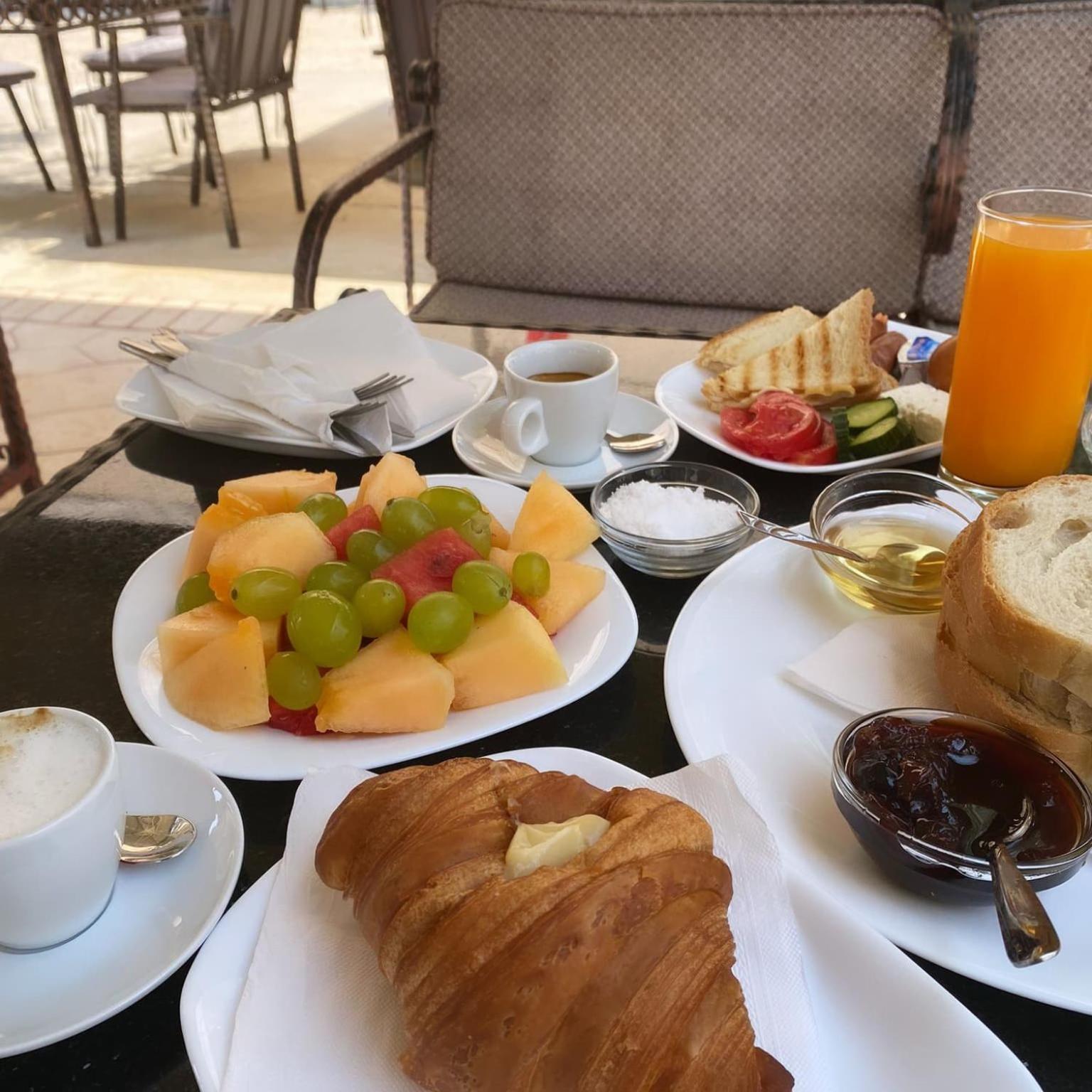 فلورا Hotel Noel المظهر الخارجي الصورة
